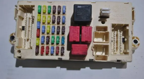 Alfa Romeo 159 Fuse module 50510079