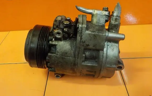 BMW X5 E53 Air conditioning (A/C) compressor (pump) 6917864