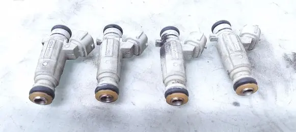 Hyundai i20 (GB IB) Fuel injectors set 3531004000