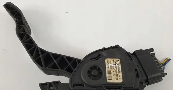Volvo XC60 Accelerator throttle pedal 8G9N9F836BA