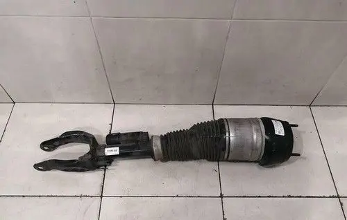 Mercedes-Benz GLE AMG (W166 - C292) Front shock absorber/damper A2923201000