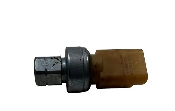 Citroen C3 Aircross Air conditioning (A/C) pressure sensor 9673006380 14H8MX3 82CP3206