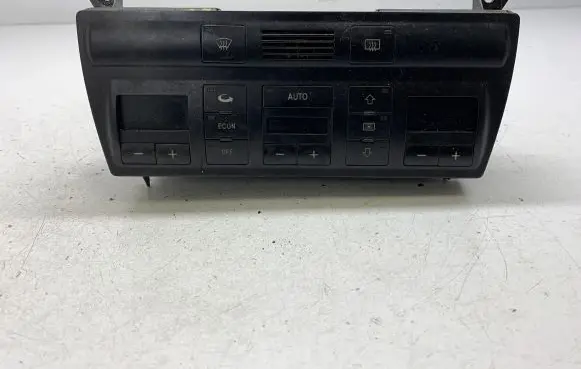 Audi A6 S6 C5 4B Climate control unit