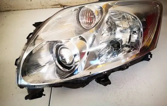 Toyota Auris 150 Headlight/headlamp 20b338 20-b338