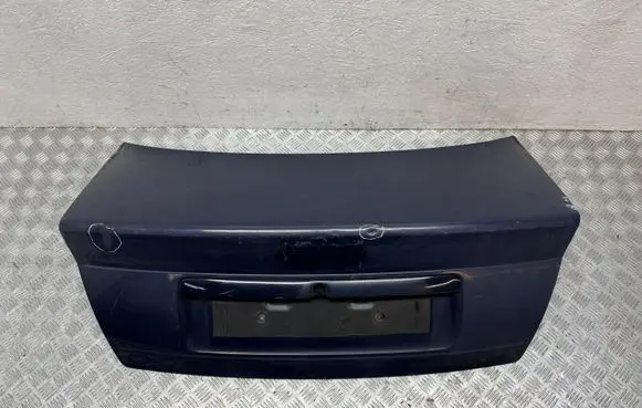 Audi A4 S4 B5 8D Tailgate/trunk/boot lid