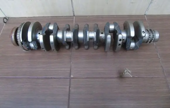 BMW 3 E46 Crankshaft 2246863
