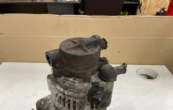 Hyundai Tucson JM Generator/alternator 3730027012 021319112