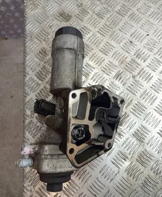 Seat Leon (1M) Oil filter mounting bracket 038115389C