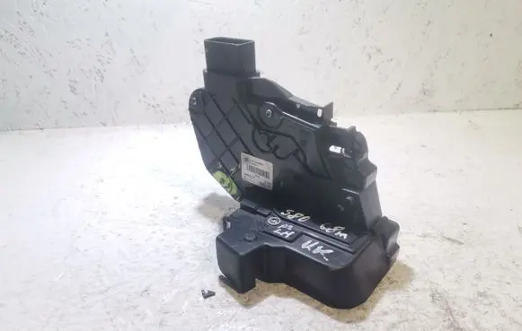 Volvo S80 Front door lock 31253665