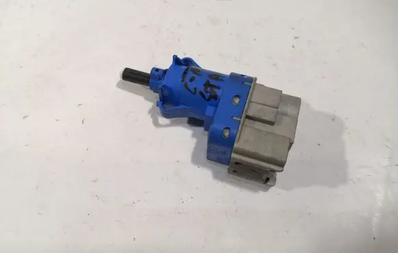Ford C-MAX II Brake pedal sensor switch 8T4T9G854AA