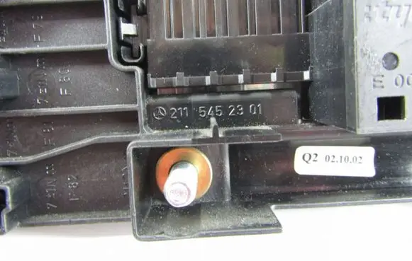 Mercedes-Benz E W211 Fuse module 2115452301