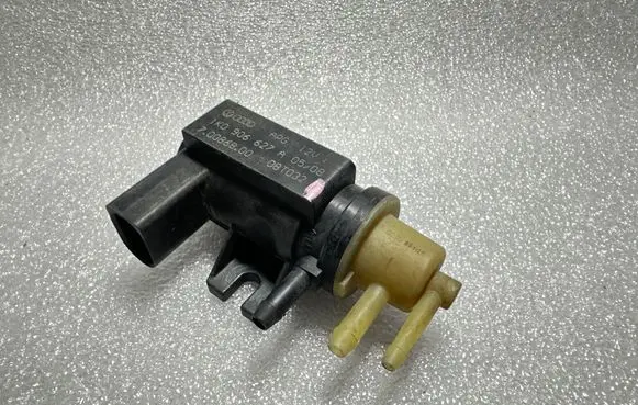 Audi A4 S4 B6 8E 8H Turbo solenoid valve 1K0906627A