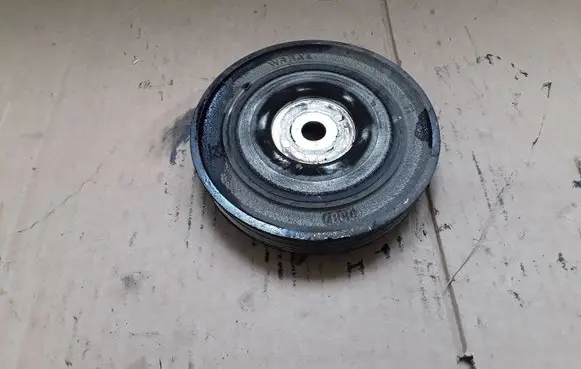Citroen C-Crosser Crankshaft pulley 05B7