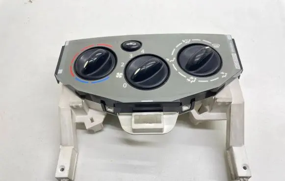 Opel Vivaro Climate control unit W964383F 1848819110