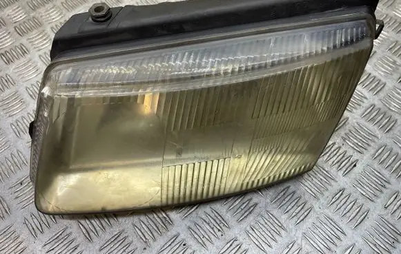 Volkswagen PASSAT B5 Headlight/headlamp 14742500