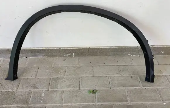 BMW X6 E71 Fender end trim 7176236 C4747