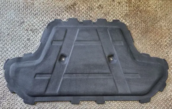 Engine bonnet/hood sound/heat insulation