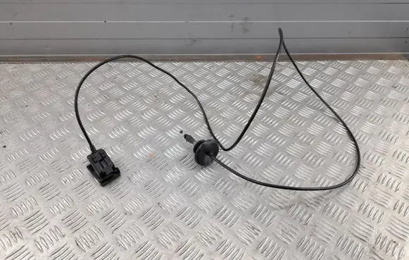 Chevrolet Camaro Engine bonnet/hood lock release cable 
