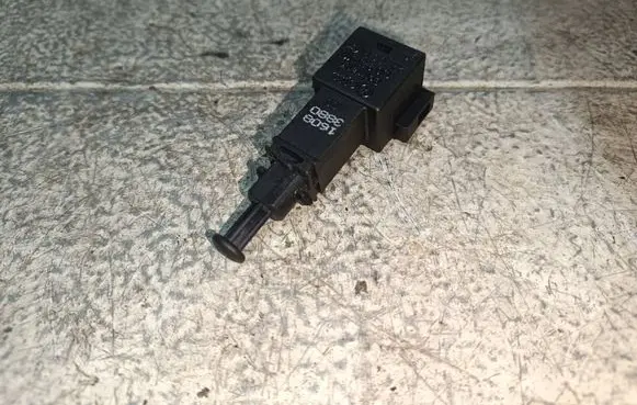 Volkswagen Golf IV Brake pedal sensor switch 1J0945511A
