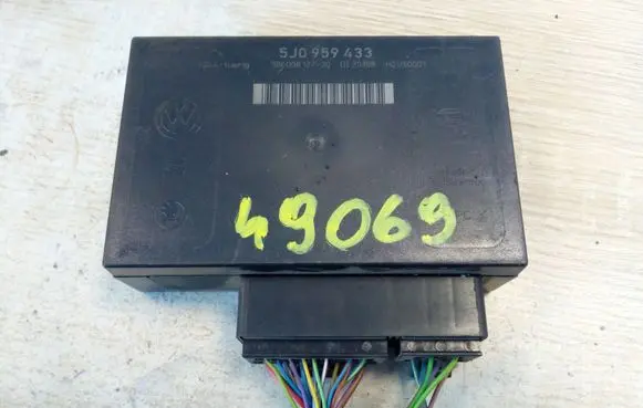 Skoda Fabia Mk2 (5J) Comfort/convenience module 5J0959433 NE49069