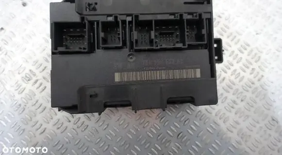Audi A4 S4 B8 8K Central body control module 1K0959433AK S0401H030