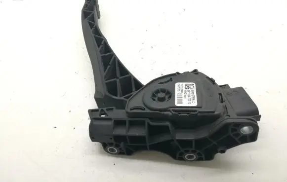 Ford S-MAX Accelerator throttle pedal 6G929F836LC