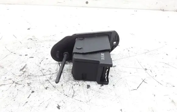 Fuel tank cap lock motor