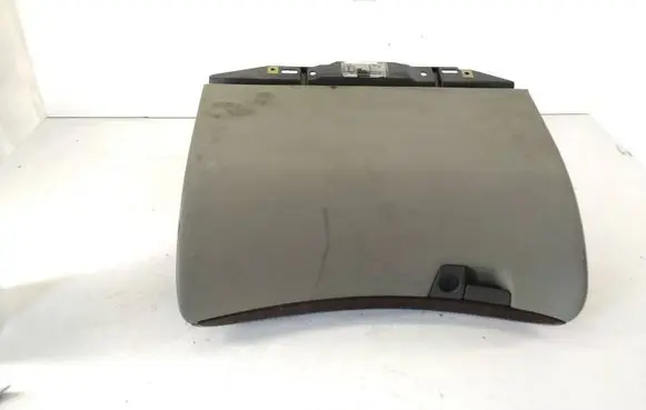 Volvo V70 Glove box 8650374 3865