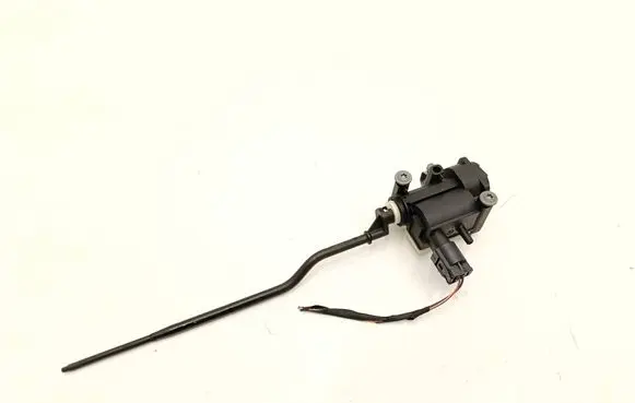 BMW 5 F10 F11 Fuel tank cap lock motor 7228199