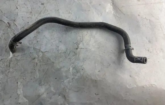Volkswagen Polo IV 9N3 Engine coolant pipe/hose 6Q0121447T 6Q0121447