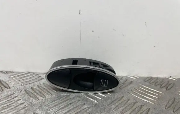 Mercedes-Benz E W211 Electric window control switch A2118219958