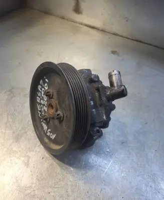 Mercedes-Benz C W203 Power steering pump
