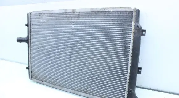 Skoda Octavia Mk2 (1Z) Coolant radiator