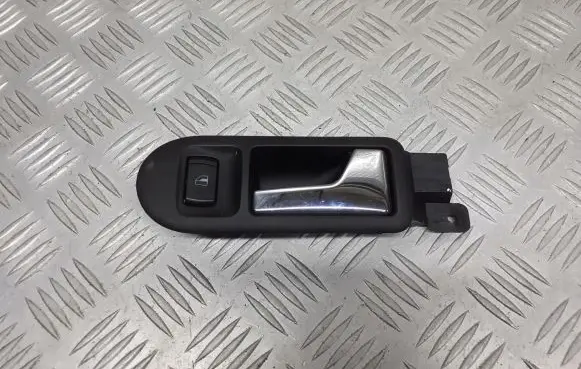 Volkswagen Golf IV Front door interior handle 3B1837114