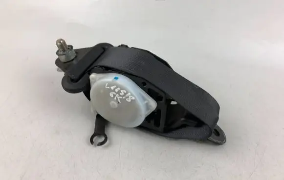 Subaru Legacy Rear seatbelt TK-AH0-ES145