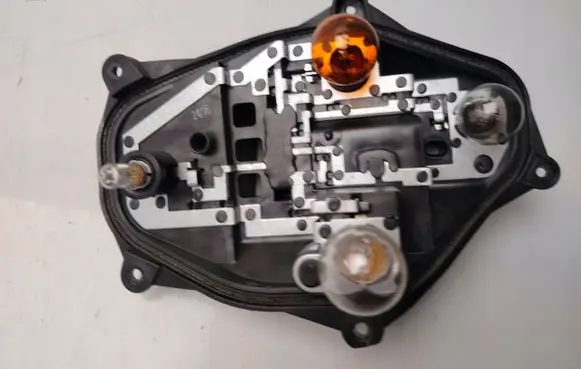 Skoda Octavia Mk3 (5E) Tail light bulb cover holder 18477101