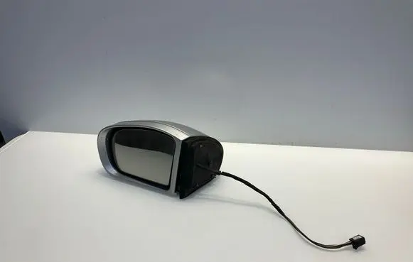 Mercedes-Benz C W203 Front door electric wing mirror
