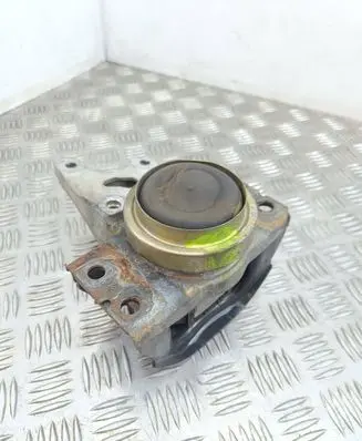 Citroen C4 I Picasso Engine mount bracket F07192