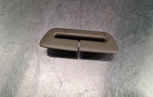 Volvo S60 Seat belt trim 5705141