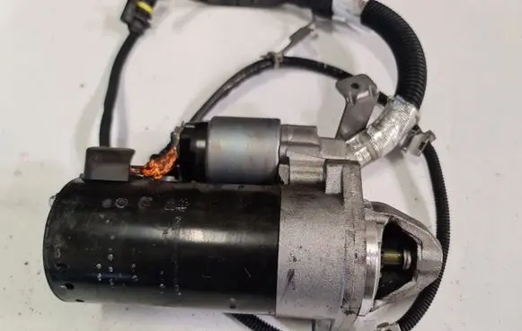 Mercedes-Benz C W205 Starter motor A6519062800