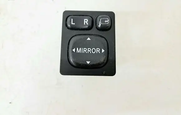 Toyota Avensis Verso Wing mirror switch