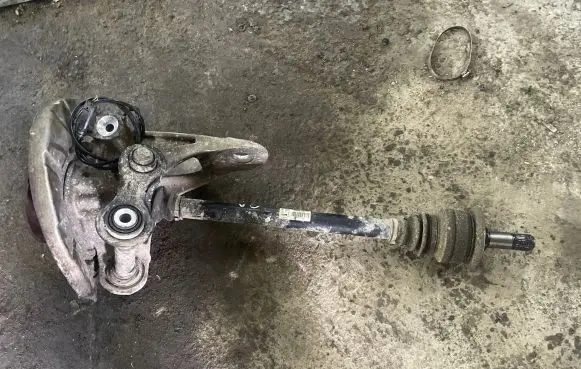 BMW X5 E70 Rear wheel hub