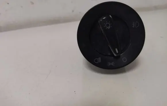 Volkswagen PASSAT B5.5 Light switch 1C0941531
