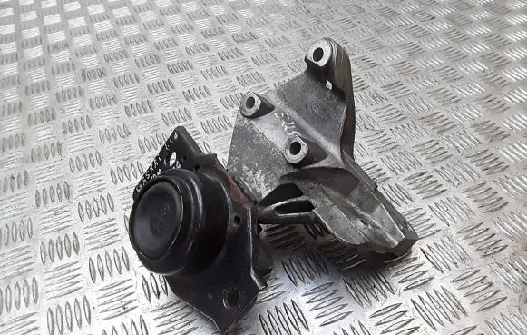 Nissan Qashqai Engine mount bracket 11210jd500