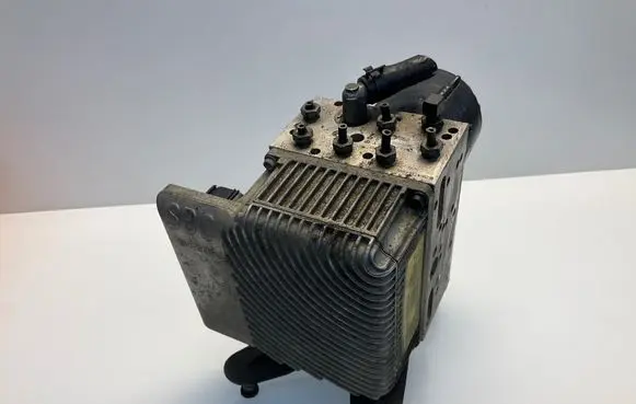 Mercedes-Benz E W211 ABS Pump A0054317112 0265250095 0054317112