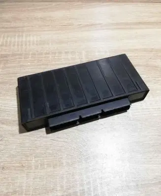 BMW 5 E34 Light module LCM 1379371
