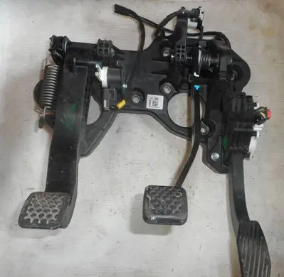 Opel Karl Brake pedal 42388890