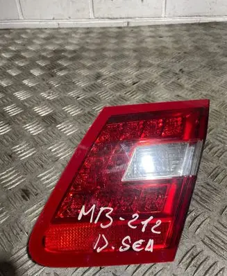 Mercedes-Benz E W212 Tailgate rear/tail lights A2129060258