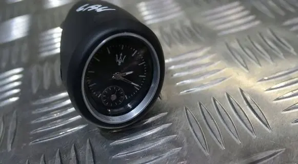 Maserati Levante Speedometer (instrument cluster) 670063100