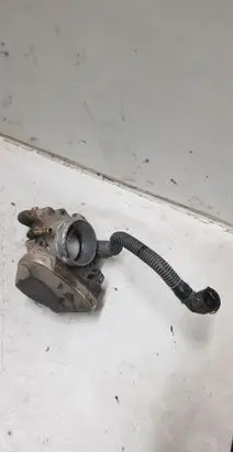 Opel Zafira B Throttle valve 55562380 A2C53192017